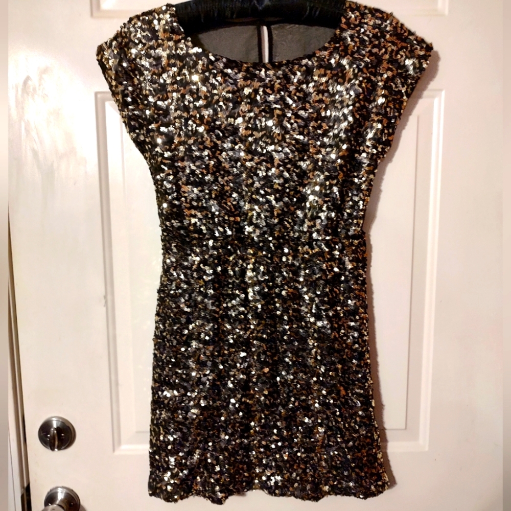 ⚜️ Alluring Black and Gold Sequin Sleeveless Cinch Waist Party Dress - LJ